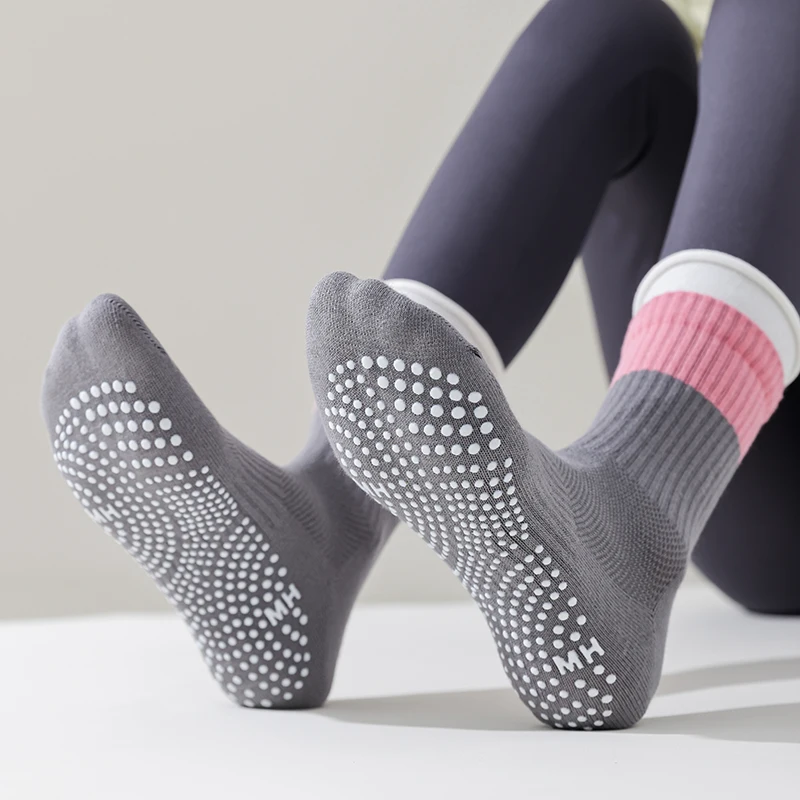 シリコーンノンスリップヨガソックス女性カラーマッチングジムフ - Home Gym Floor のレビューと価格